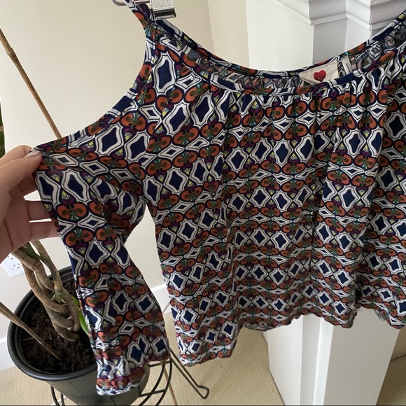 ONE LOVE CLOTHING Blue Tribal Patterned Off Shoulder Longsleeve Boho Top - Picture 7 of 7